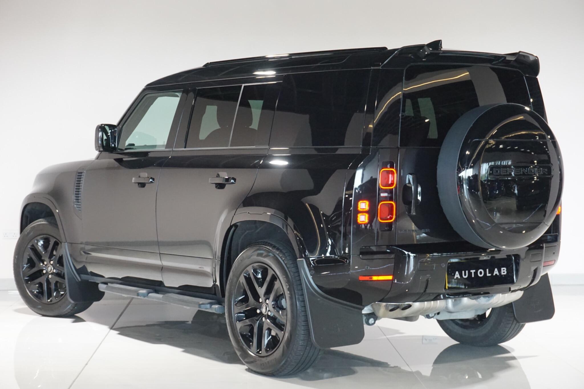 Land Rover Defender 110 3.0 D250 MHEV S Hard Top SUV 5dr Diesel Auto 4WD MWB Euro 6 (s/s) (250 ps)